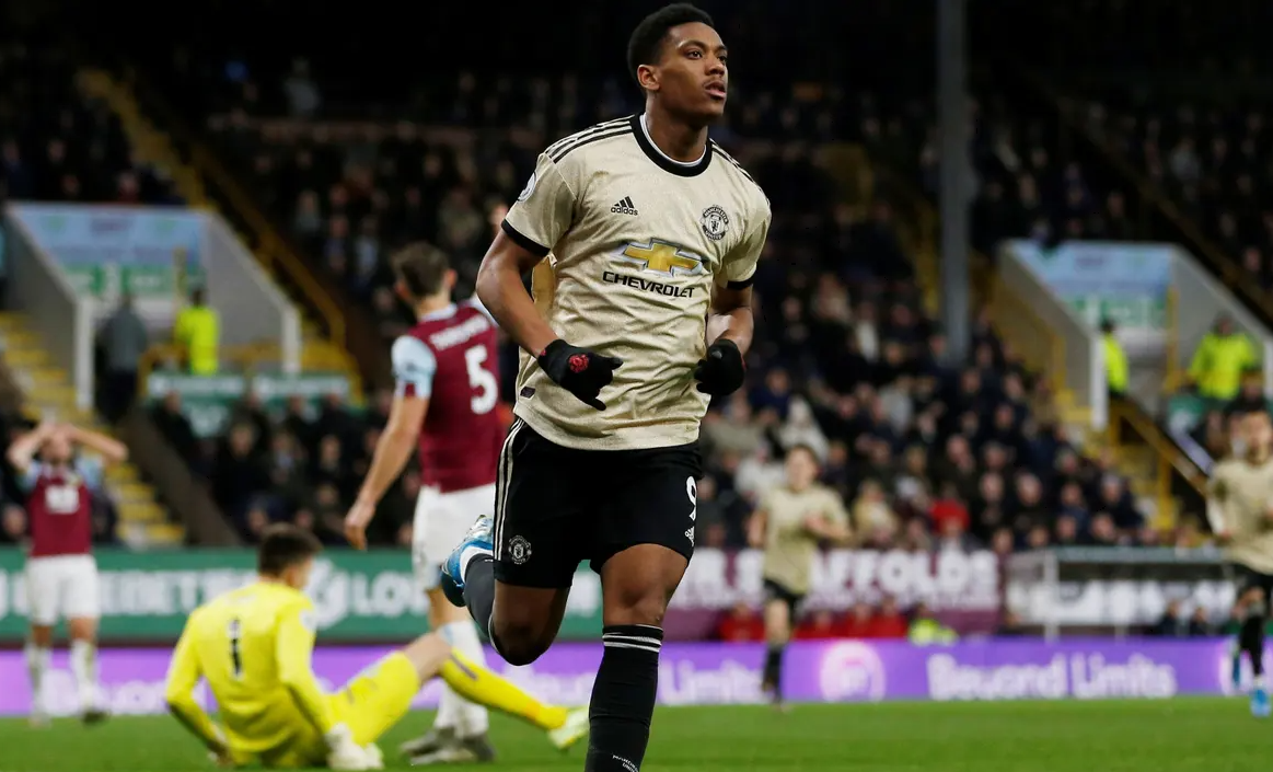 Man United vs Burnley: Kịch bản trận chung kết World Cup - Bóng Đá