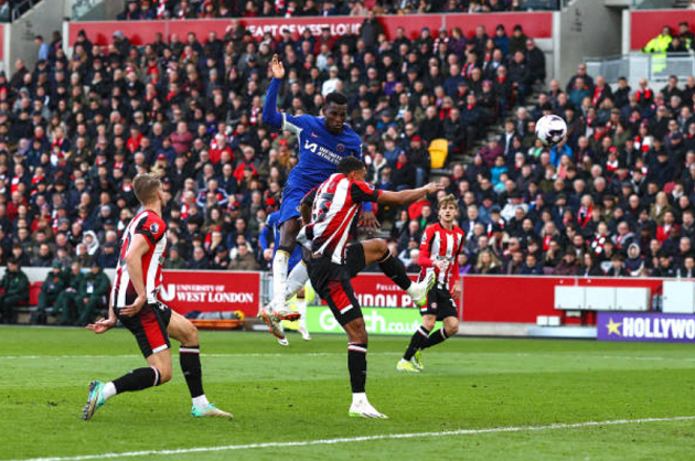 Công làm thủ phá, Chelsea  - Bóng Đá