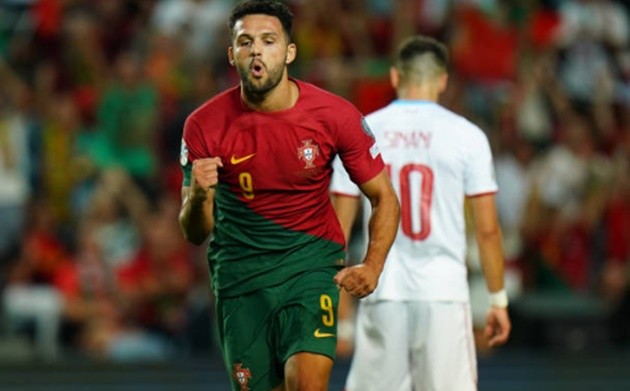 9 bàn hủy diệt, BĐN độc chiếm ngôi đầu - Bóng Đá