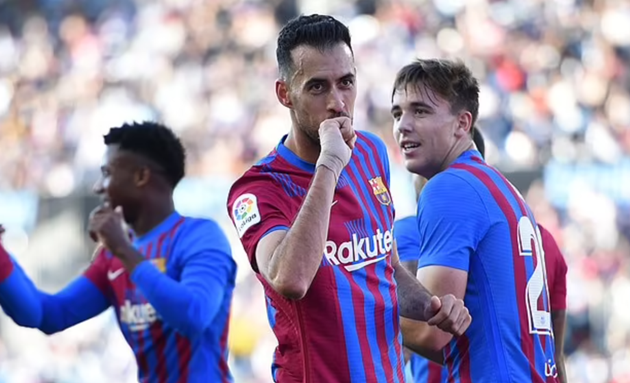Thắng nhàn Bunrley, Man City vươn lên ngôi nhì bảng - Bóng Đá