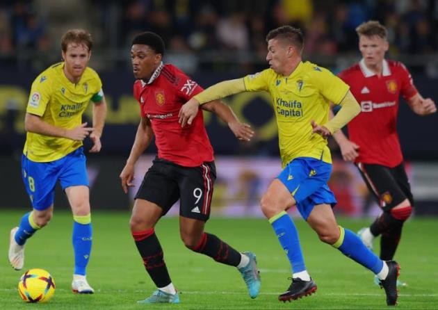 Carlo Ancelotti has defended Vinicius Junior  - Bóng Đá