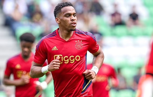 Arsenal make an improved £41.5m bid for Ajax defender Jurrien Timber  - Bóng Đá