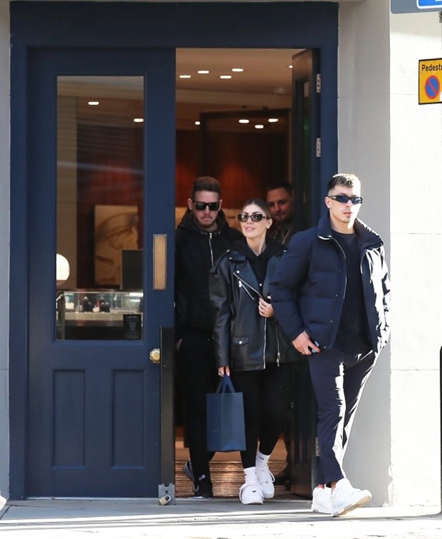 Man City diễu hành cú ăn 3 - Bóng Đá