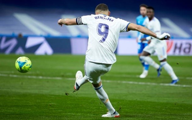 KARIM BENZEMA INCHES TOWARDS LIONEL MESSI BENCHMARK WITH GOAL VS RAYO - Bóng Đá