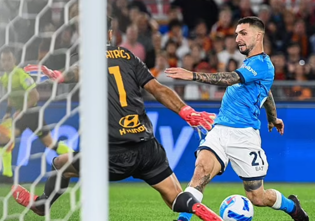 Sự trở lại của 'McFred'; Tiền vệ hay nhất Premier League lộ diện? - Bóng Đá