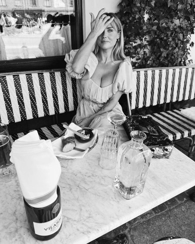 Premier League’s ‘hottest Wag’ puts on busty display in low-cut dress during ‘weekend of love’ - Bóng Đá