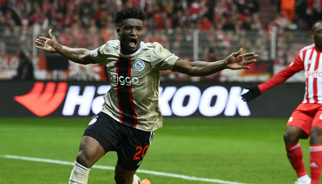 Đẩy Sancho về Đức, Ten Hag và Sir Jim có cú bắt tay lịch sử - Bóng Đá