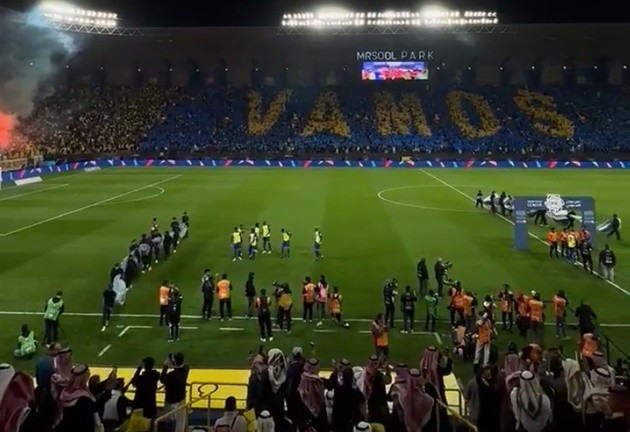 2 khoảnh khắc xử lý trái ngược của Benzema - Bóng Đá