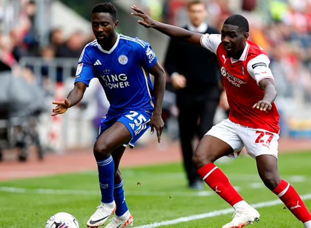 Barcelona 'eye SHOCK move for Championship star' on free transfer next summer - Bóng Đá