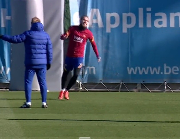 Coutinho và Griezmann tập luyện - Bóng Đá