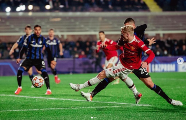 Donny van de Beek sends message to Manchester United fans - Bóng Đá
