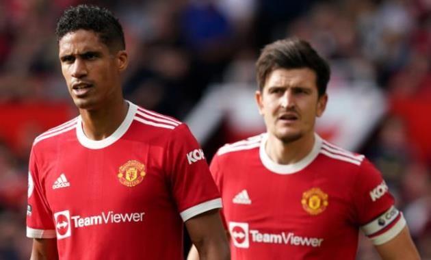  Ten Hag đã làm điều đúng đắn với Varane - Bóng Đá
