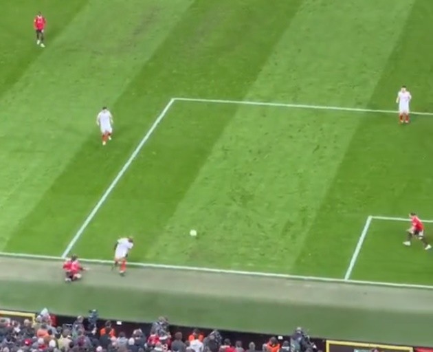 Tottenham's Richarlison breaks down crying on bench after he's taken off in Brazil win - Bóng Đá