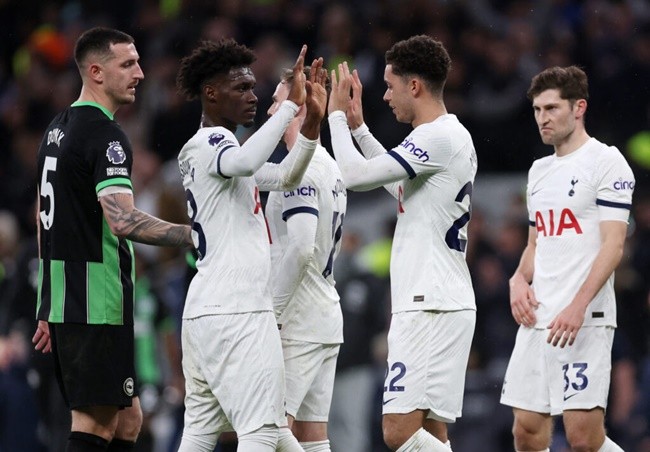 Manchester United's five Luke Shaw replacements after injury blow - Bóng Đá