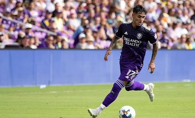 Inside Alexis Sanchez’s amazing £750,000 fleet of supercars - Bóng Đá