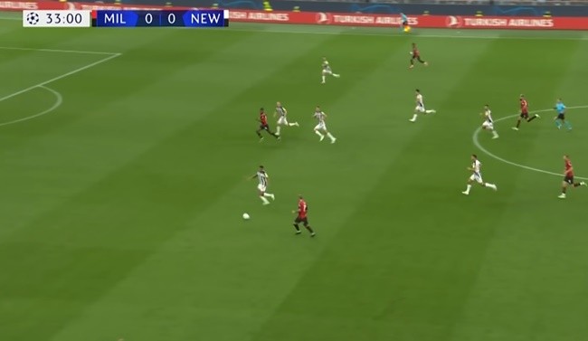 Ian Wright claims that Zinchenko is missing Granit Xhaka this season - Bóng Đá