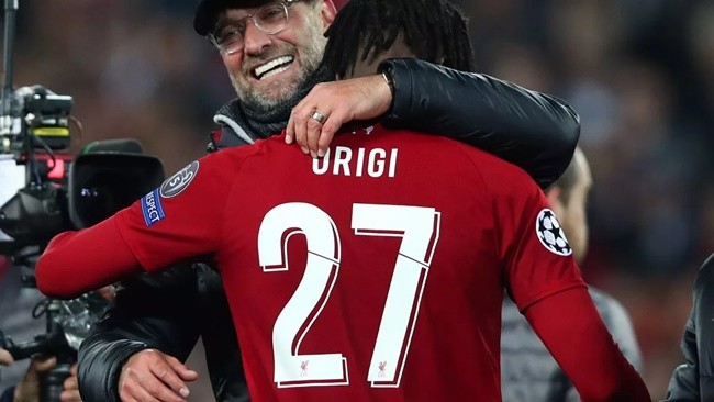 Phơi áo tại Stamford Bridge, Chelsea kém Man Utd 7 điểm - Bóng Đá