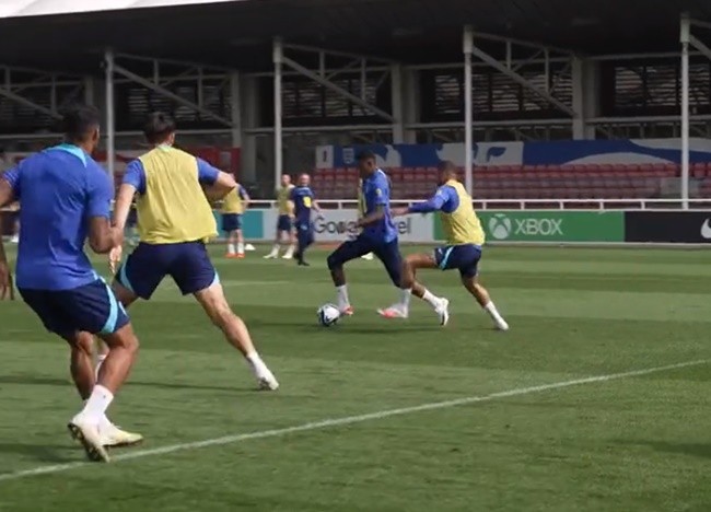 Vấp phải đá tảng, Rashford tái hiện pha solo trước Arsenal bất thành - Bóng Đá