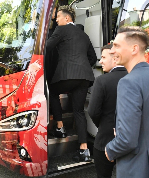 Sports stars who got jacked after retiring - Bóng Đá