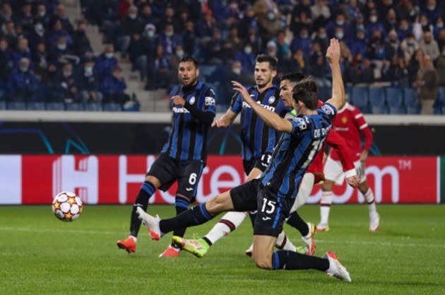 Lionel Messi và PSG sa sút phong độ trước Lyon - Bóng Đá