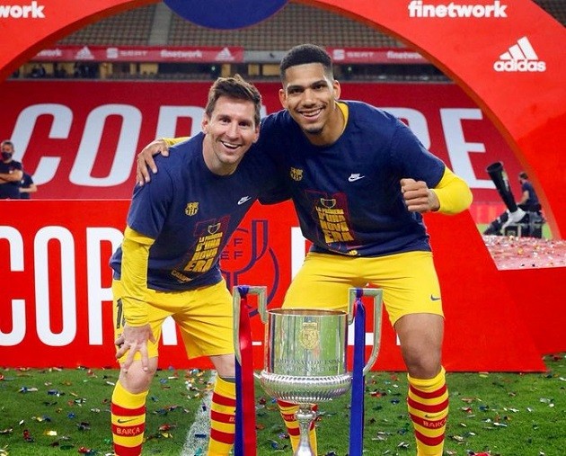 10 khoảnh khắc gây tranh cãi nhất trong lịch sử Premier League - Bóng Đá