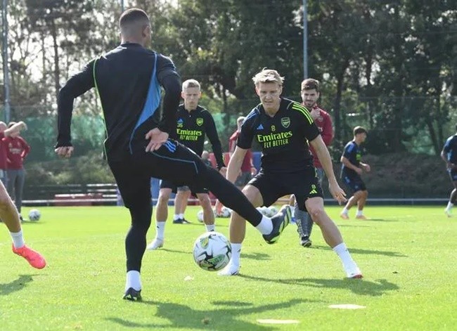 Arsenal tập - Bóng Đá