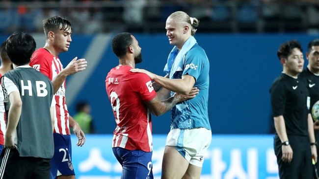 VAR báo hại Van Dijk, Carragher thốt lên chua chát - Bóng Đá