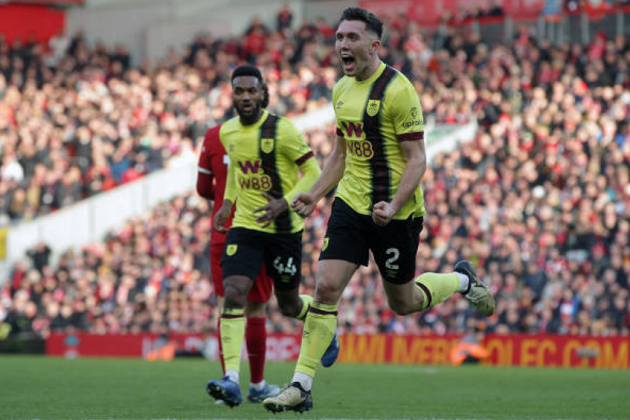 Hạ sát Burnley, Liverpool nhanh chóng lấy lại ngôi đầu bảng  - Bóng Đá