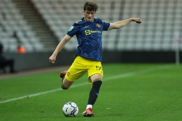 Man Utd youngster Charlie Wellens 'wanted by Jose Mourinho' in Roma transfer swoop - Bóng Đá