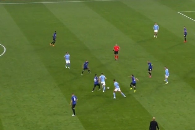 Phát kiến kinh điển của Pep gây choáng cho cả châu Âu - Bóng Đá