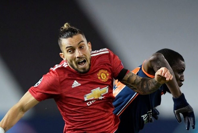 Manchester United left-back Alex Telles badly let Solskjaer down vs WolvesManchester United left-back Alex Telles badly let Solskjaer down vs Wolves - Bóng Đá