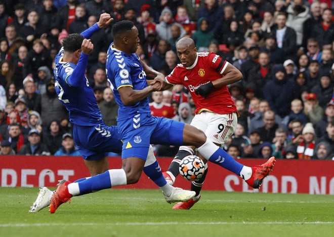 Why Martial came off Solsa explains - Bóng Đá
