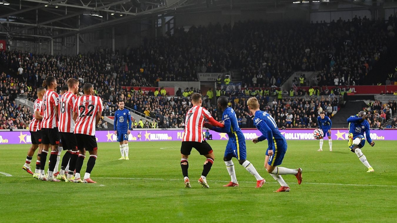 Mendy bay lượn như chim, dùng mặt cứu thua cho Chelsea - Bóng Đá