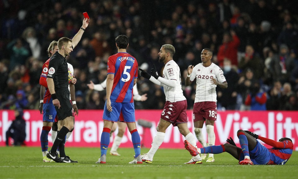 Gerrard mát tay, Aston Villa thắng liền trận thứ 2 ở Premier League - Bóng Đá