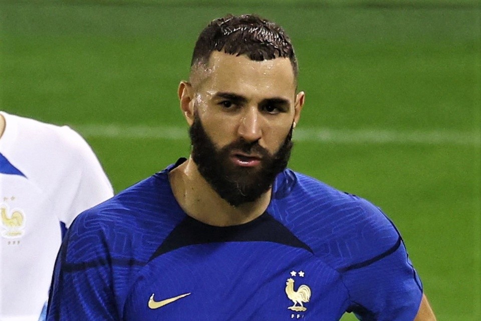 Benzema phản pháo Deschamp - Bóng Đá