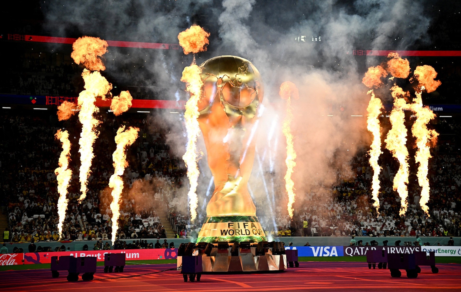 Chủ tịch FIFA đã đúng khi nói về bia rượu - Bóng Đá