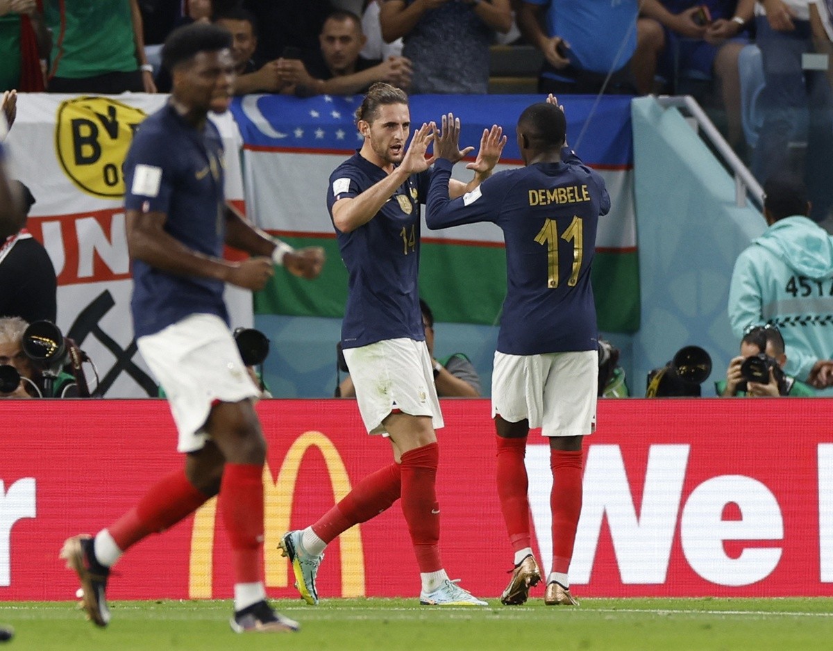 Sao tuyển Pháp bật khóc khi phải rời sân sau 9 phút - Bóng Đá