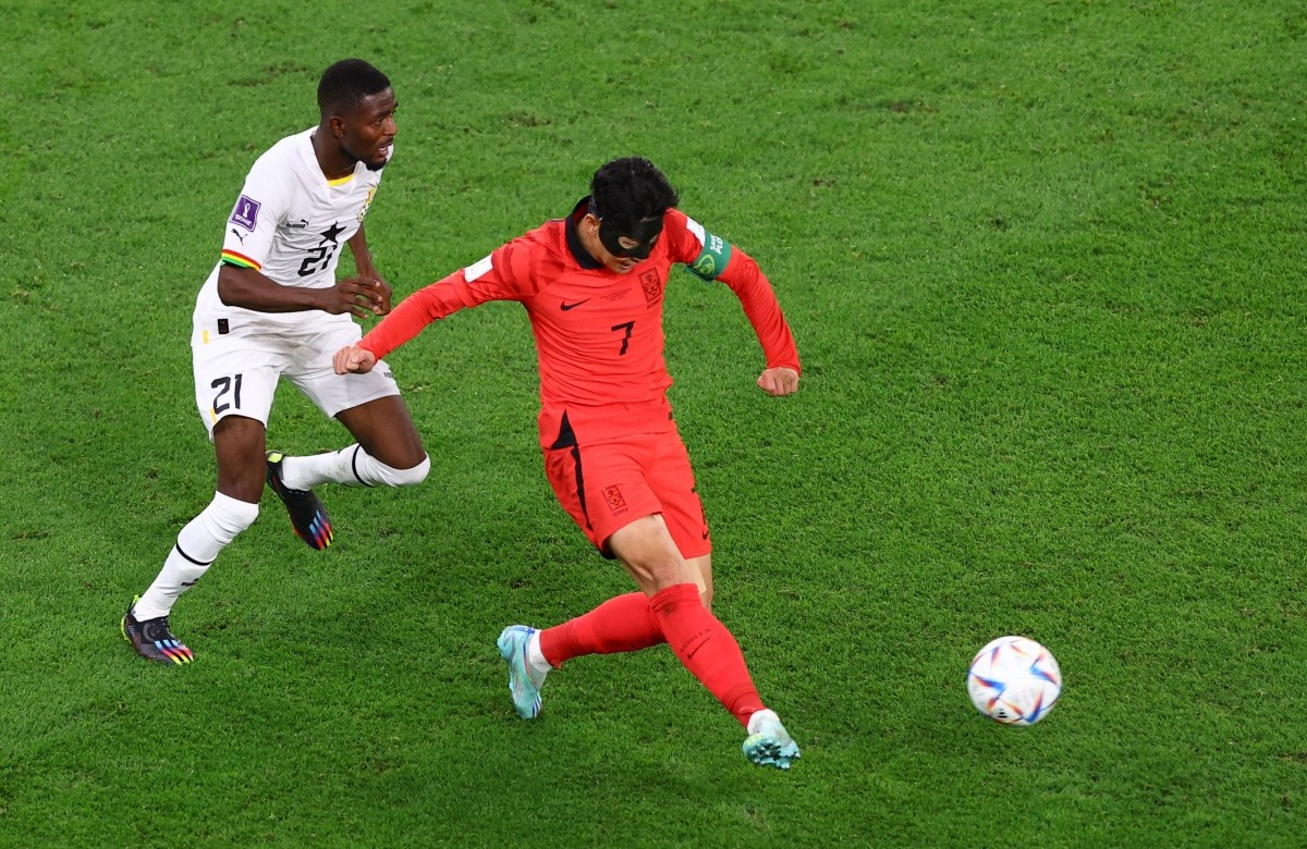 Son Heung-min bật khóc, HLV Ghana hành động bất chấp - Bóng Đá