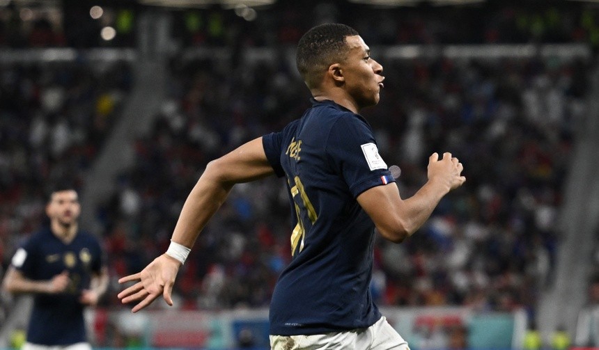 Cách định vị những cỗ 'máy chạy' tại World Cup - Bóng Đá