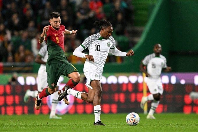 Fernandes bùng cháy với cú đúp, Bồ Đào Nha thắng đậm dù không có Ronaldo - Bóng Đá