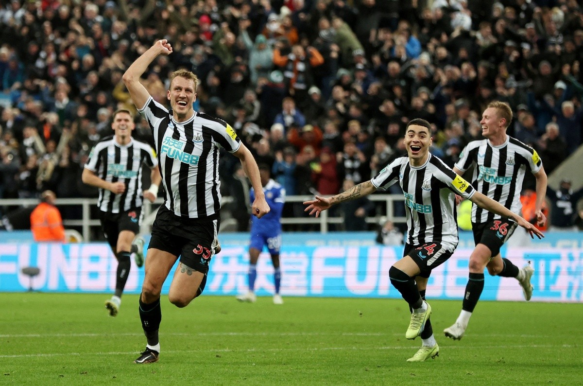 Newcastle lần đầu vào bán kết giải đấu cúp sau 18 năm - Bóng Đá