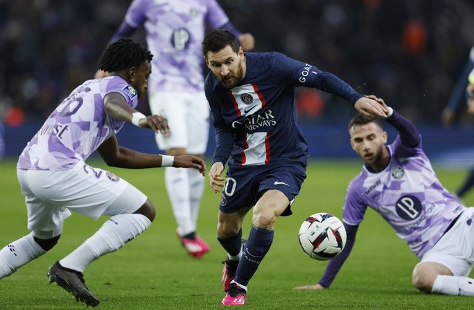 PSG yet to reach verbal agreement with Messi, Barcelona return still on table - Bóng Đá