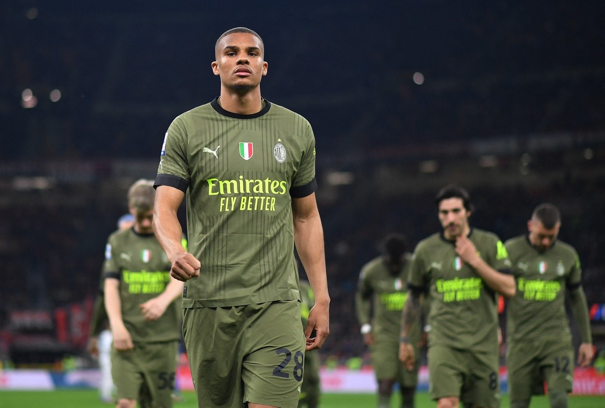 Milan gây thất vọng, ngôi vương Serie A sắp đổi chủ - Bóng Đá