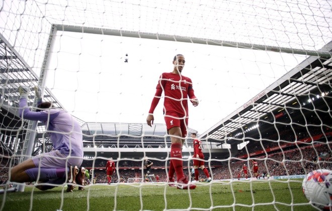 Phát hiện ngã ngửa về đẳng cấp của Van Dijk và Vidic - Bóng Đá