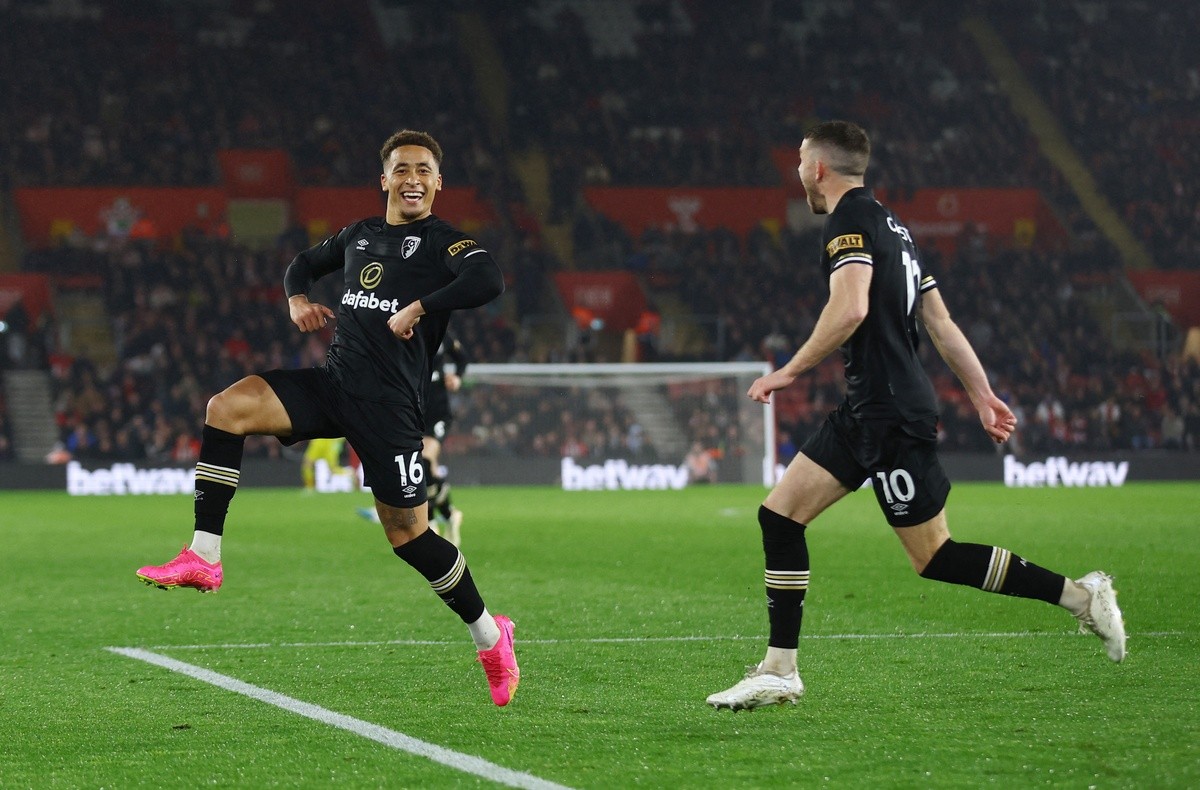 Southampton lâm nguy trong cuộc đua trụ hạng - Bóng Đá