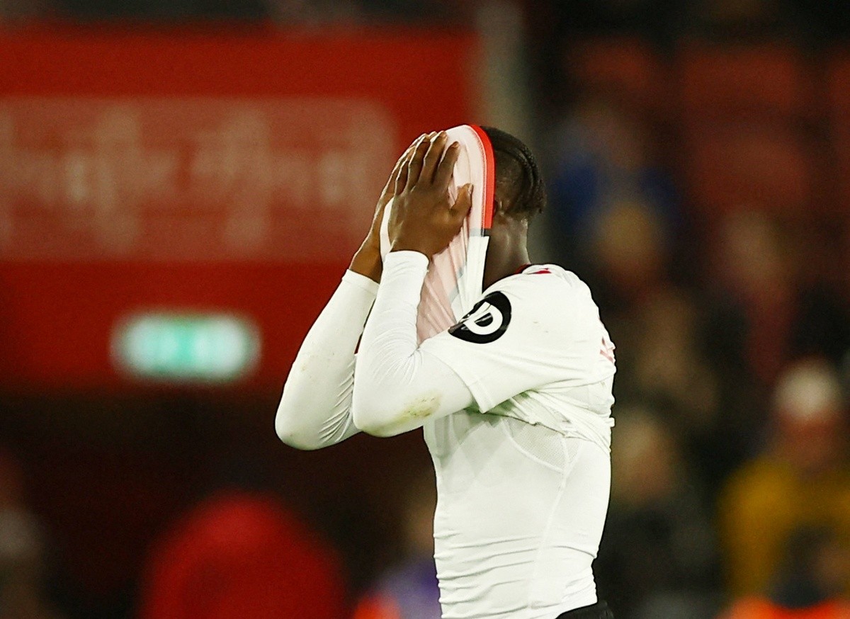 Southampton lâm nguy trong cuộc đua trụ hạng - Bóng Đá