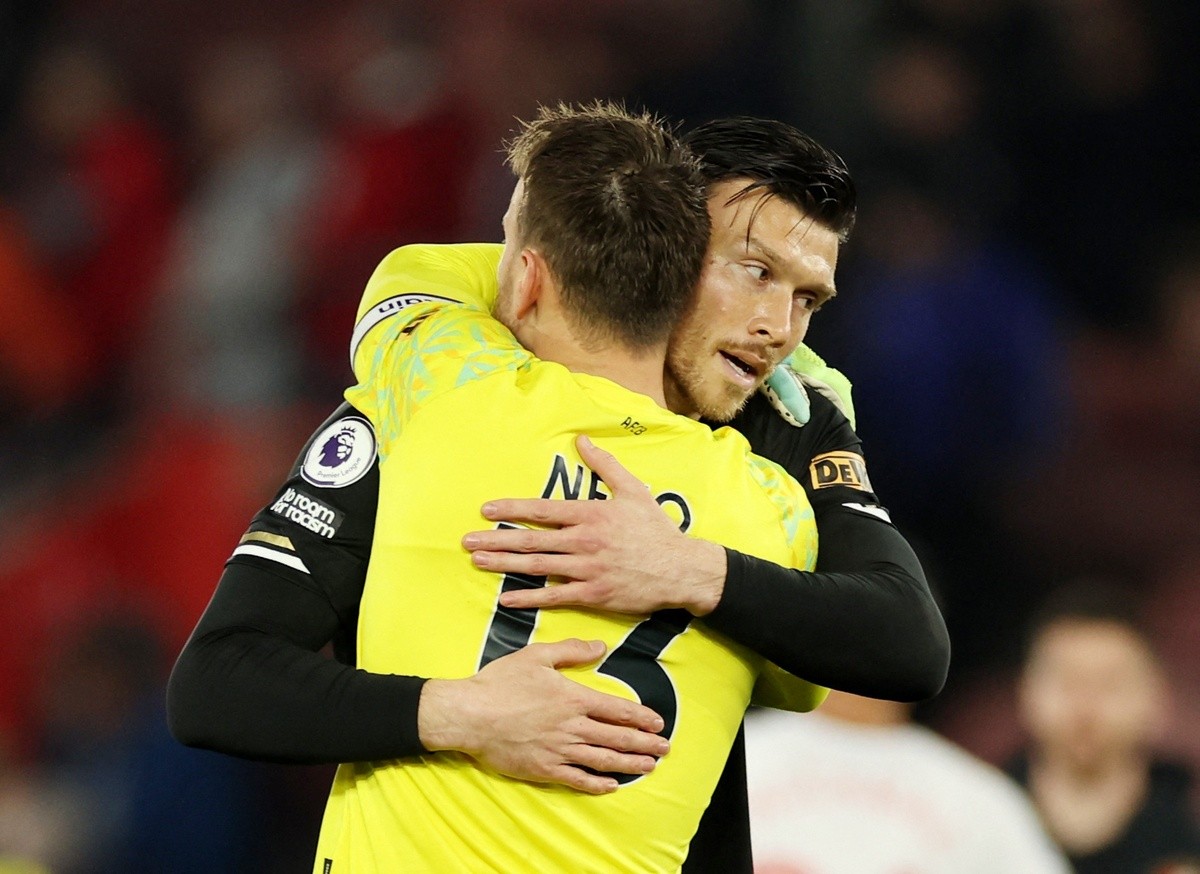 Southampton lâm nguy trong cuộc đua trụ hạng - Bóng Đá