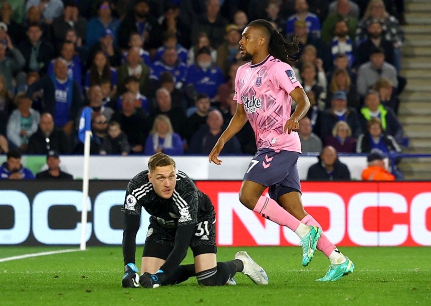 Rượt đuổi tỷ số kịch tính ở 'chung kết ngược' Premier League - Bóng Đá
