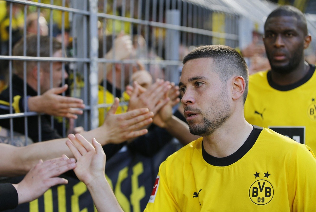 8 vụ chuyển nhượng vừa hoàn tất - Bóng Đá