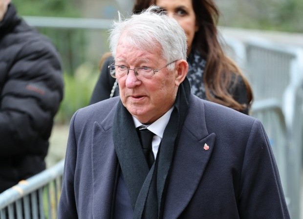 Solskjaer xuất hiện trong ngày trong đại ở Old Trafford - Bóng Đá